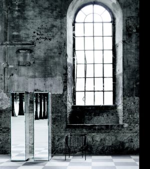 Einzelmöbel-prism-mirror-glas-italia