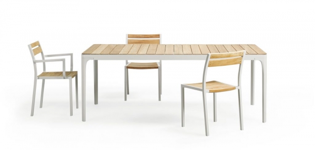 Play-Metalltische-ethimo-outdoor