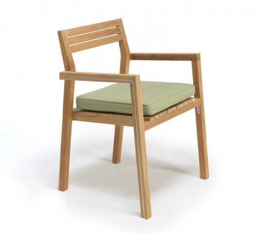 essenza-Tische-Stühle-ethimo-outdoor