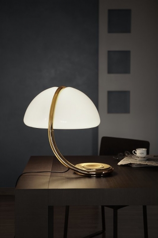 SERPENTE Elio Martinelli 1965 tisch steheleuchte