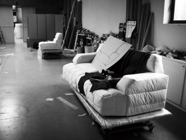 handgefertigte Produktion von Betten und Sofas von d3co