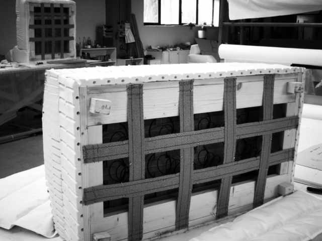 handgefertigte Produktion von Betten und Sofas von d3co