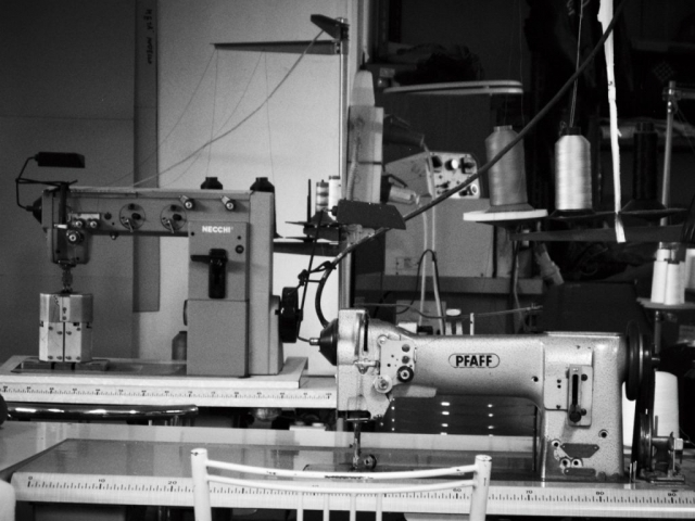 handgefertigte Produktion von Betten und Sofas von d3co