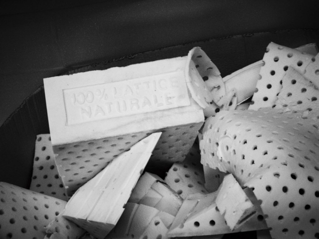 handgefertigte Produktion von Betten und Sofas von d3co