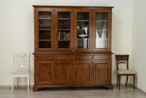 cr46-sideboard-vitrine-aus-massivem-nussbaum-mobili-bernardi-amedeo