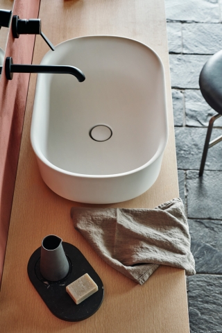 agape---badewanne-und-waschbecken---design-neri&hu
