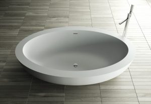 elite-ovale-freistehende-badewanne-moma-design