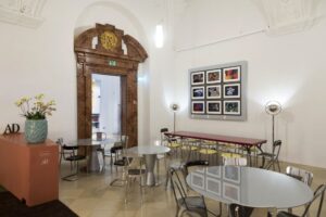 Objekt- und Gastronomiemöbel