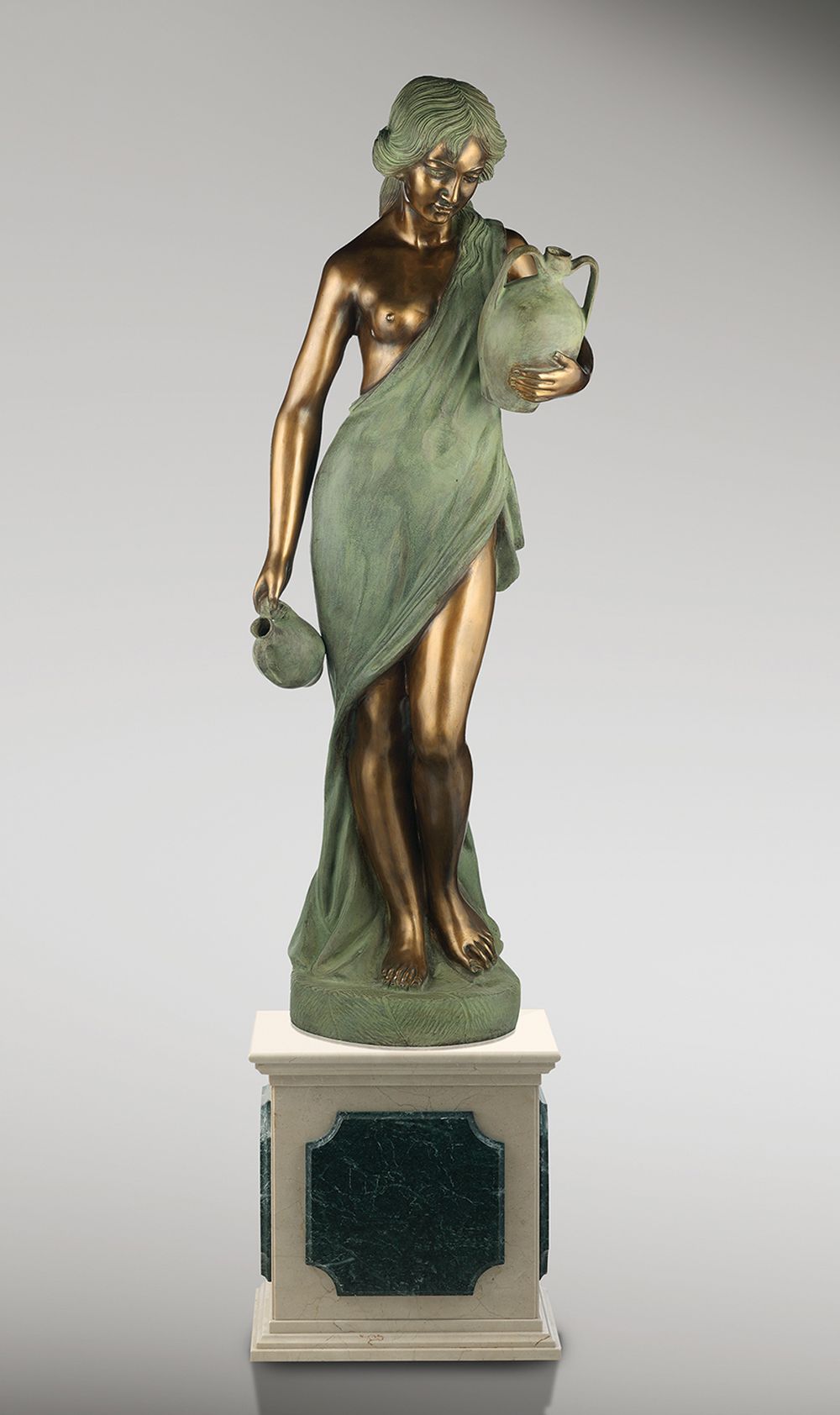 BADENDE_SUSANNA_klassische_bronzestatuen_menschfiguren_bronze_und_gruene_patina_kunsthandwerke. | Fonderie_Artistiche_Ruocco_BADENDE_SUSANNA_klassische_bronzestatuen_menschfiguren_bronze_und_grüne_patina_kunsthandwerke