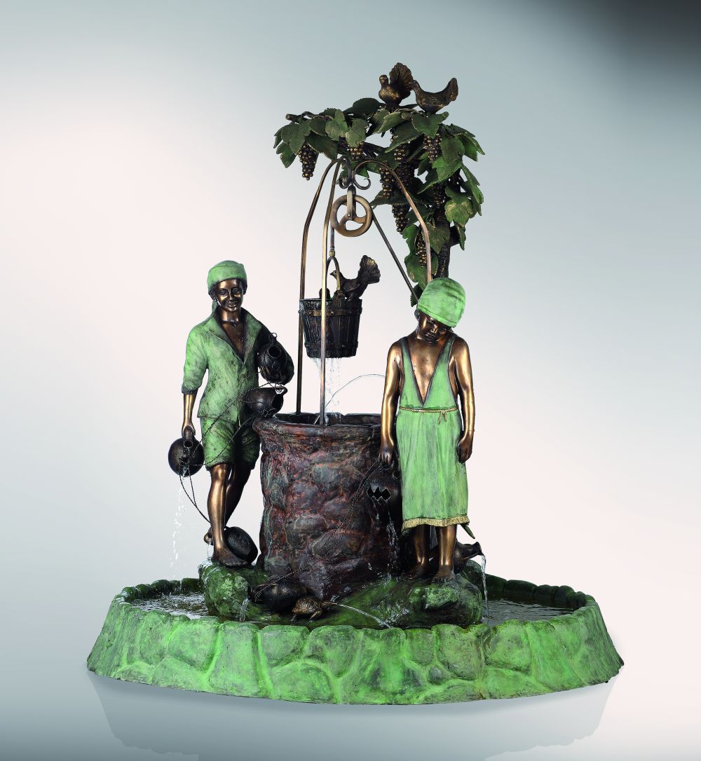 BRUNNEN_MIT_BRUNNENSCHACHT_klassische_brunnen_bronzebrunnen_bronze_und_gruene_patina_Kunsthandwerke | Fonderie_Artistiche_Ruocco_BRUNNEN_MIT_BRUNNENSCHACHT_klassische_brunnen_bronzebrunnen_bronze_und_grüne_patina_Kunsthandwerke