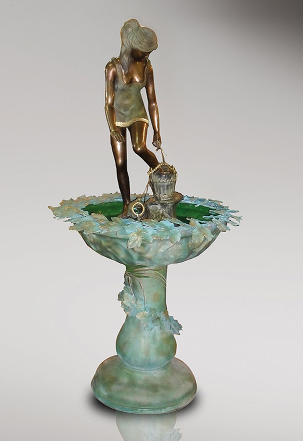 BRUNNEN_REBECCA_AN_DER_QUELLE_klassische_brunnen_bronzenbrunnen_bronze_und_gruene_patina_Kunsthandwerke | Fonderie_Artistiche_Ruocco_BRUNNEN_REBECCA_AN_DER_QUELLE_klassische_brunnen_bronzenbrunnen_bronze_und_grüne_patina_Kunsthandwerke